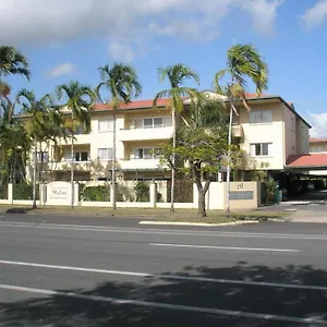 https://tradewinds-mcleod-holiday-apartments.cairnshotels4all.com